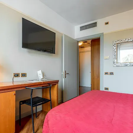 酒店 德拉波塔酒店 圣阿兹吉罗迪奥