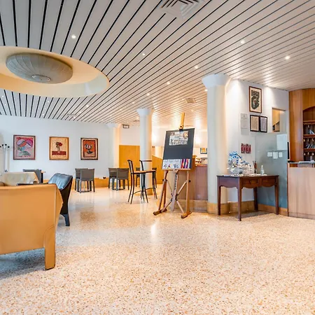 מלון Della Porta 4*