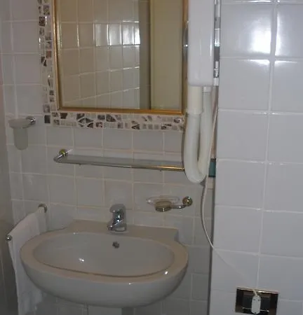 Della Porta 4*