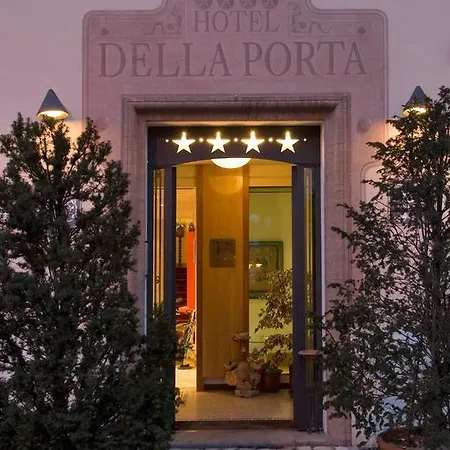 Отель Della Porta