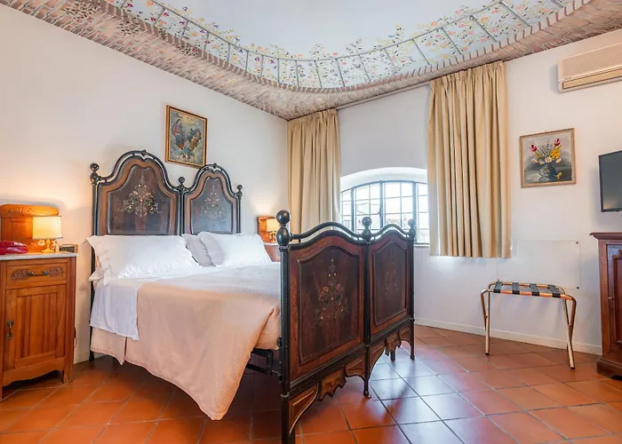 Della Porta Hotel 4*